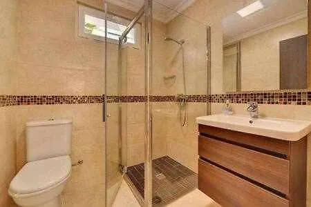 3 Quartos Piscina A 3km Vilamoura 别墅 *